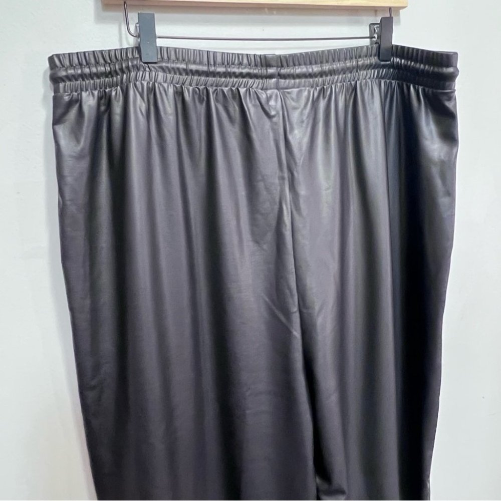 ASOS DESIGN Curve jersey leather-look jogger Size 16 - Picture 6 of 11